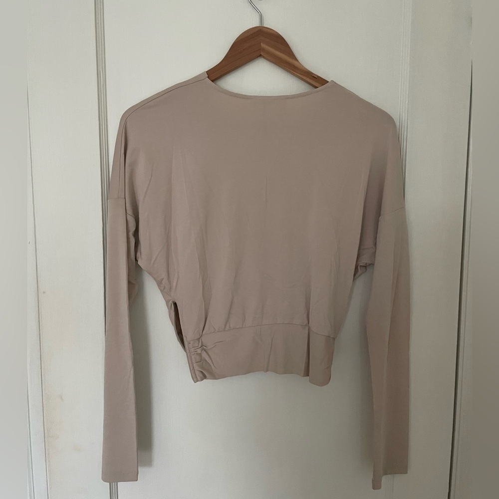 Love, Bonito Rebekah Cupro Knotted Crop Top - Picture 5 of 5